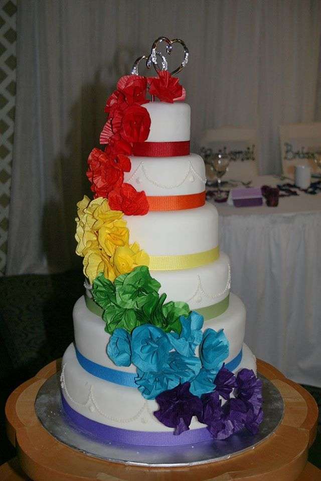 Pride-wedding-cake.